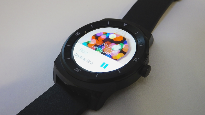 Illustration for article titled LG G Watch R Hands On: Smartwatches Come Full Circle